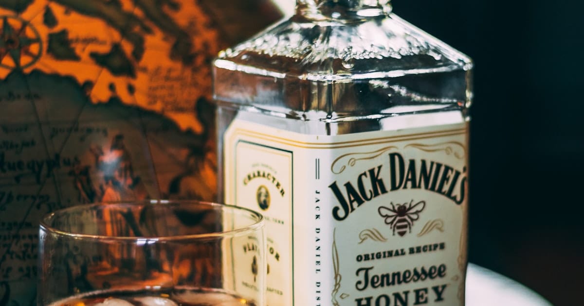 Scotch whisky glas og destilleri