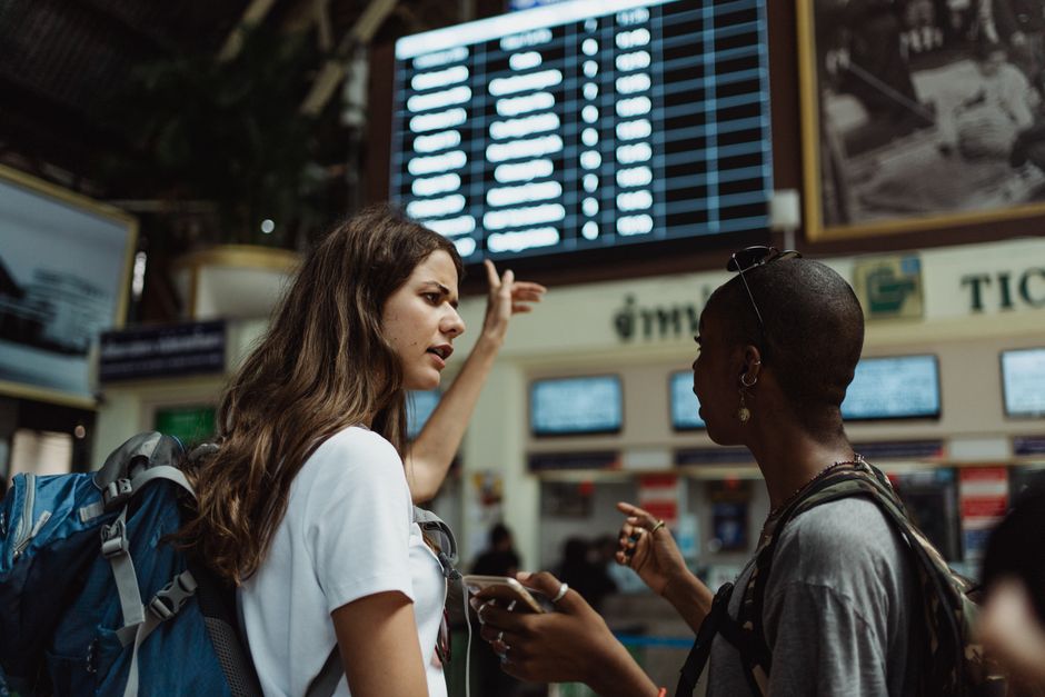 Britisk pas med ETA i lufthavn uafhængigt af ændrede rejsedatoer og fly