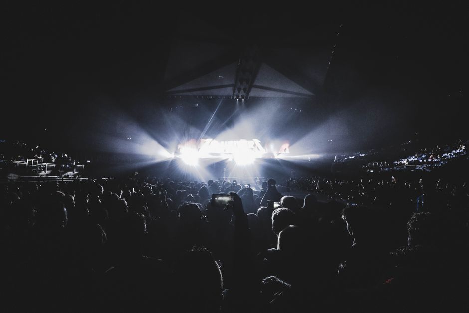 Stort publikum til udsolgt koncert paa Wembley Stadium i London